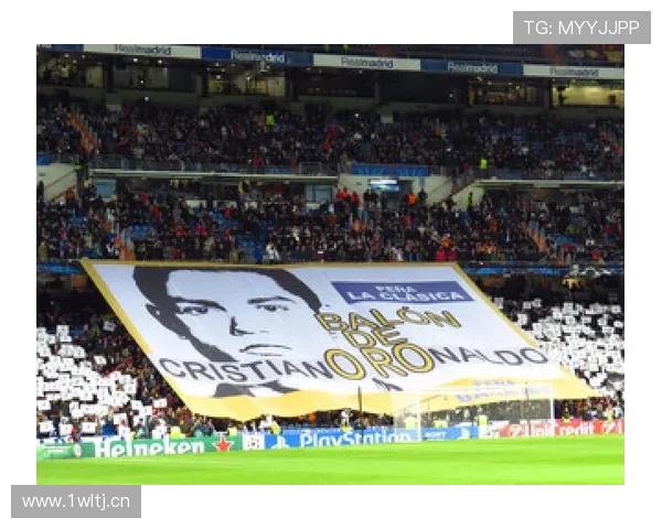 RCDE球场荣誉嘉宾闪耀时刻